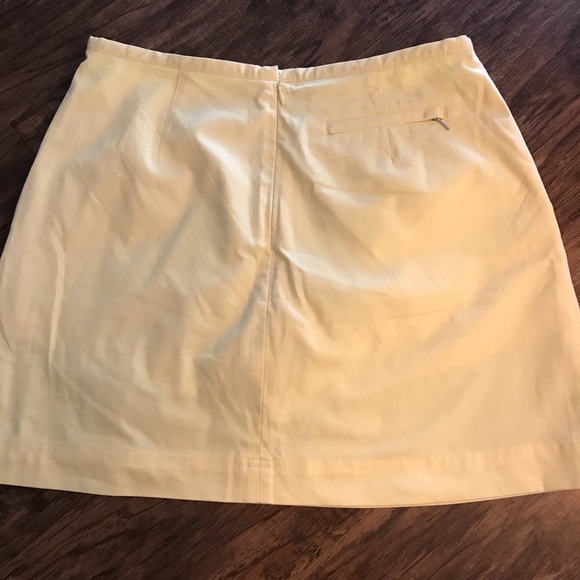 Nike Golf Dri-Fit Yellow Skort size 12 - Picture 2 of 6